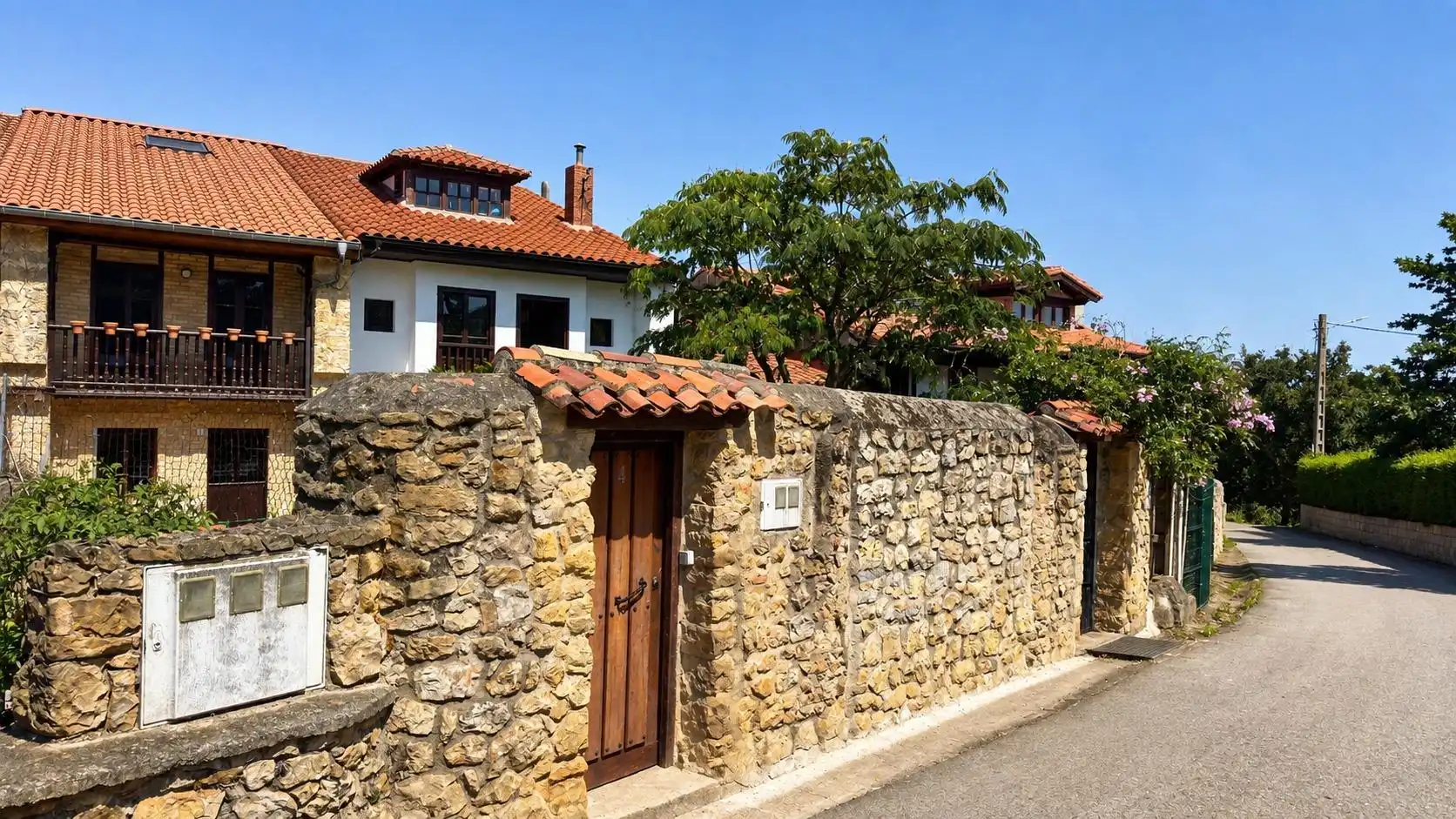 Exterior view of Houses for sale in Valdáliga  with Private garden and Balcony