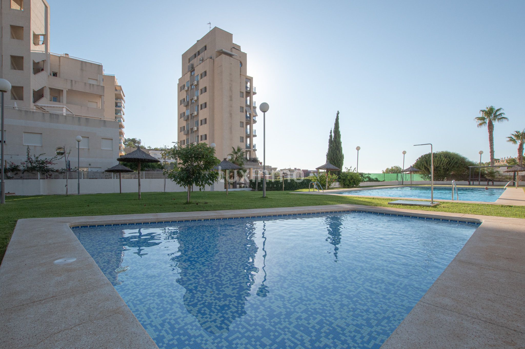 Piscina de Pis en venda en Calpe / Calp amb Aire condicionat, Jardí privat i Terrassa
