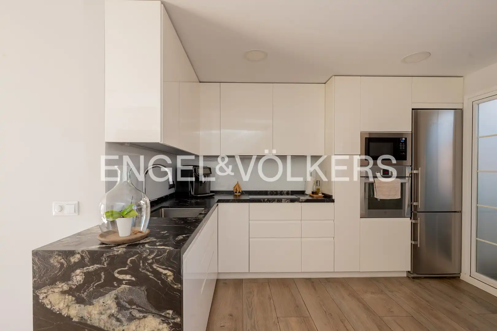 Cocina de Ático en venta en Madrid con Aire acondicionado, Calefacción y Jardín privado