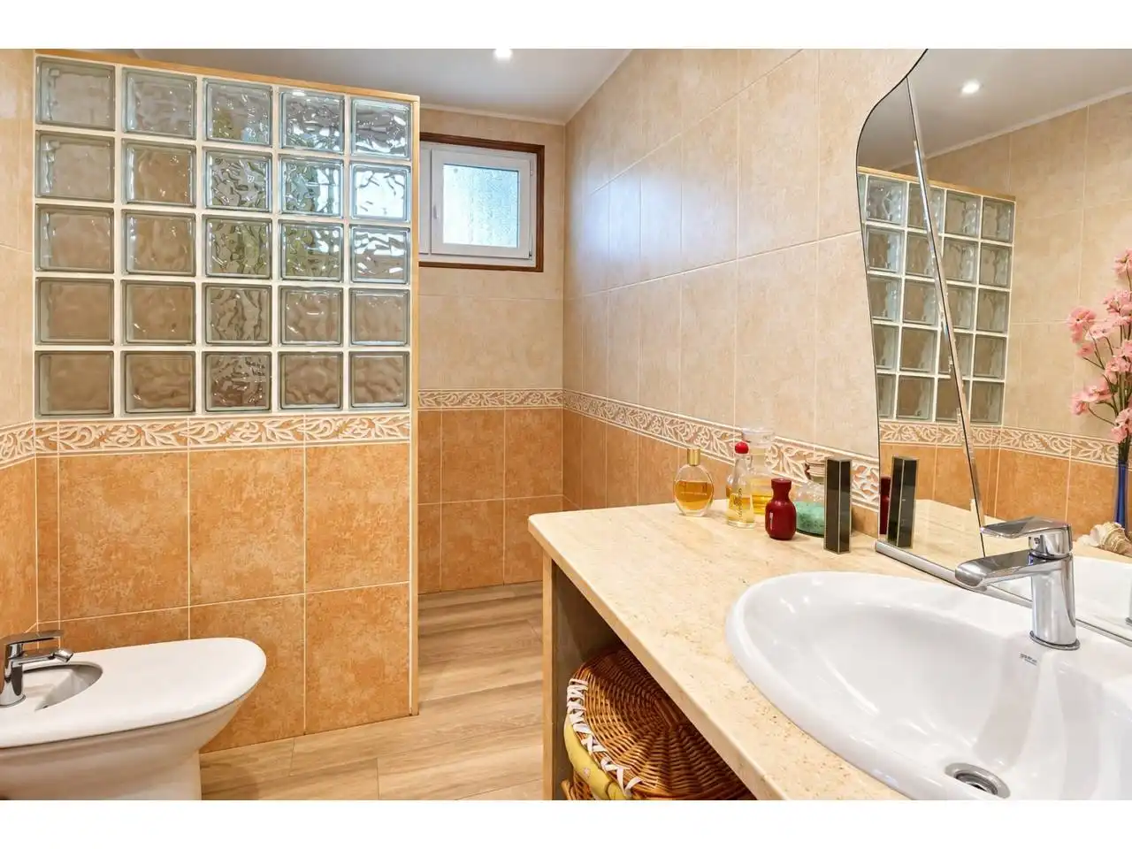 Casa amb jardí en venda a Calle Sant Narcís, imagen 6