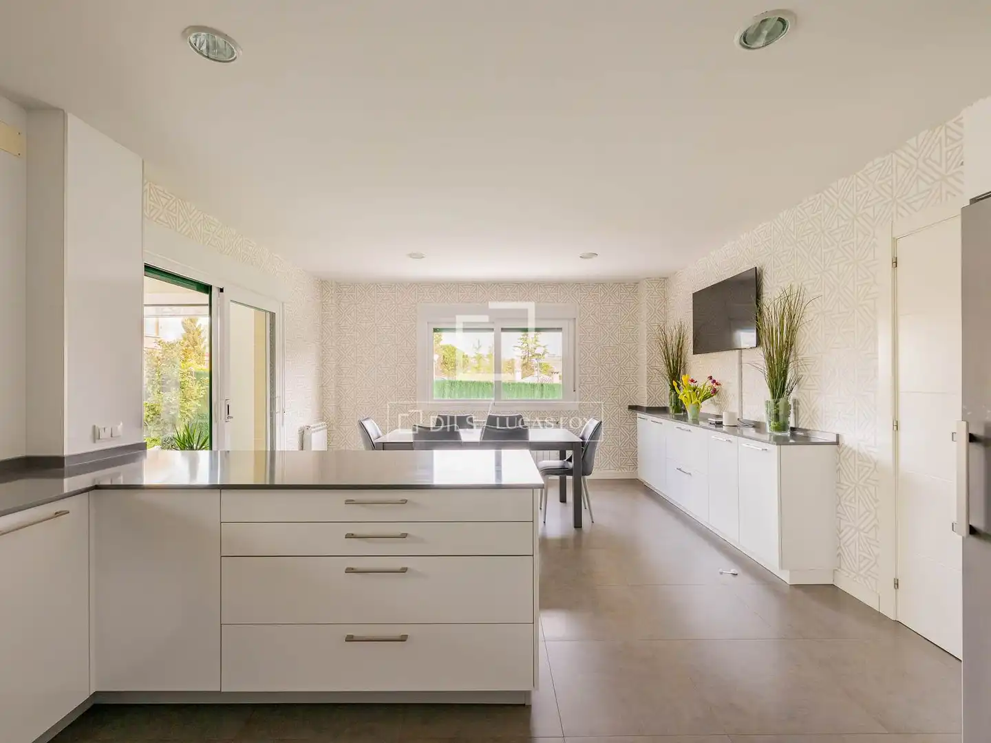Cocina de Casa o chalet de alquiler en Tres Cantos con Calefacción, Jardín privado y Trastero