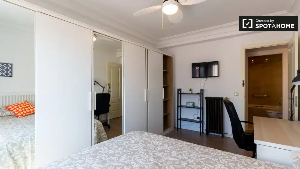 Room in Puerta del Ángel