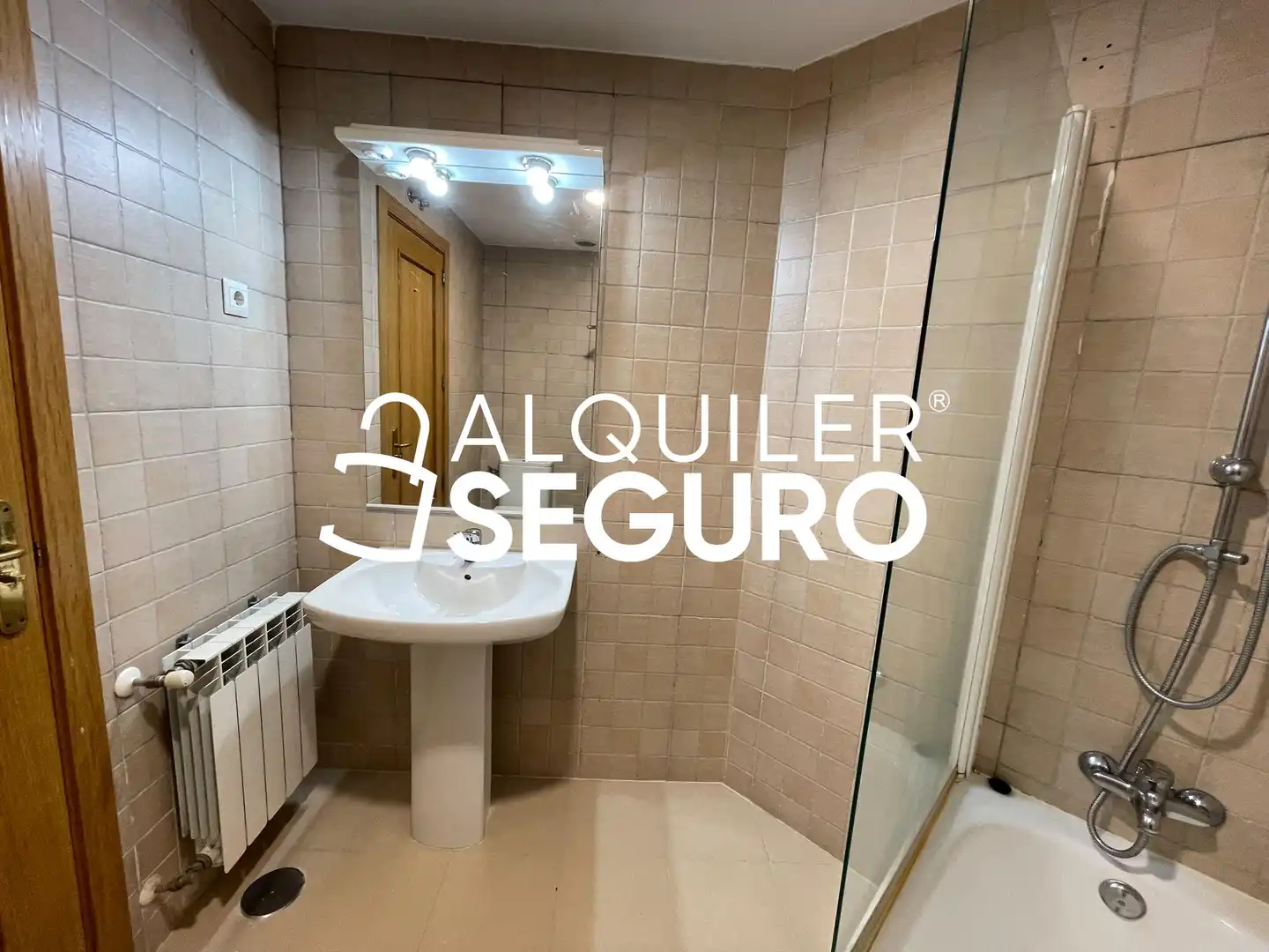 Bany de Pis de lloguer en Navalcarnero amb Calefacció, Terrassa i Traster