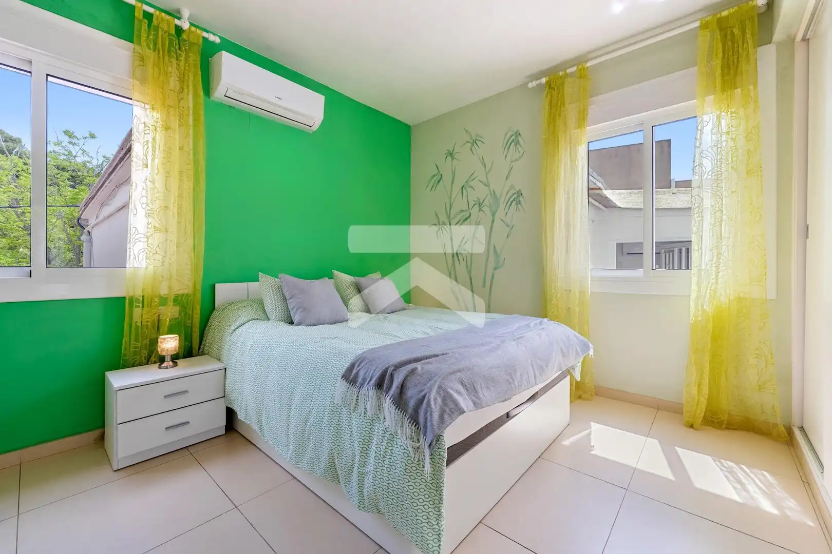Habitación de Casa o chalet en venta en Tarragona con Aire acondicionado, Calefacción y Jardín privado