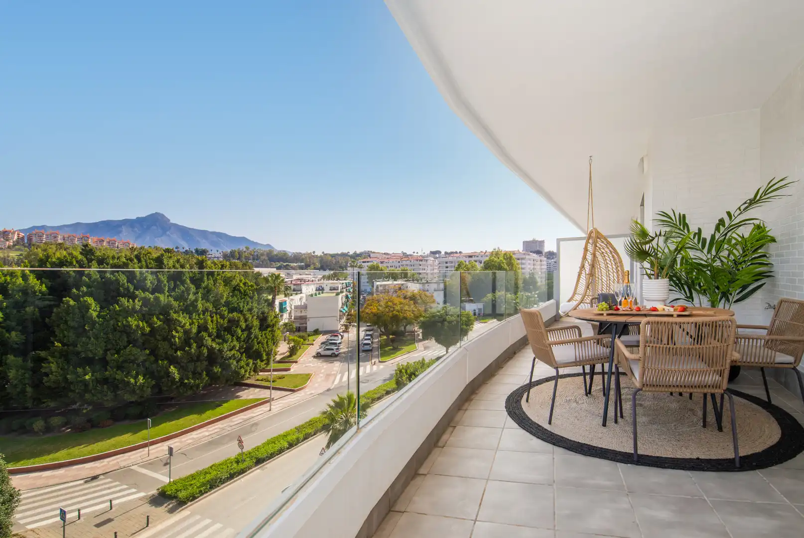Apartamento con piscina en venta en Marbella Centro, imagen 25