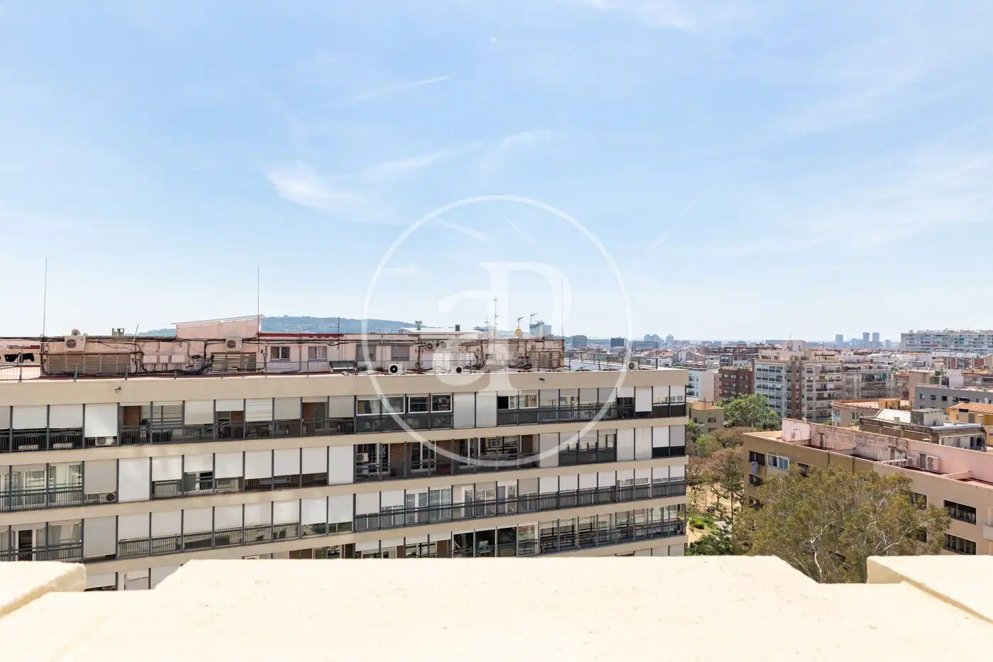 Vista exterior de Piso en venta en Barcelona con Aire acondicionado, Calefacción y Terraza