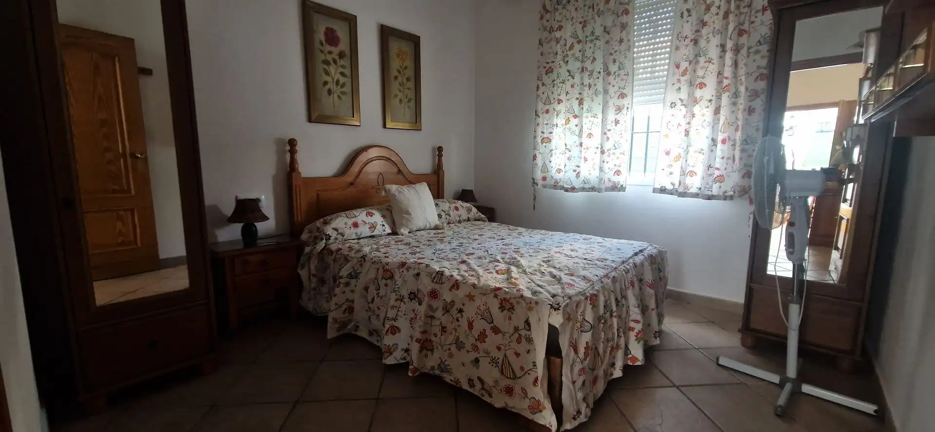 Dormitori de Casa o xalet en venda en El Portil amb Aire condicionat, Calefacció i Jardí privat