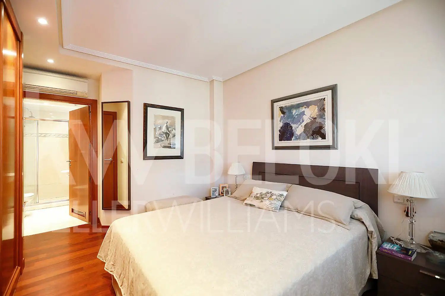 Habitación de Piso en venta en Donostia - San Sebastián  con Calefacción y Terraza