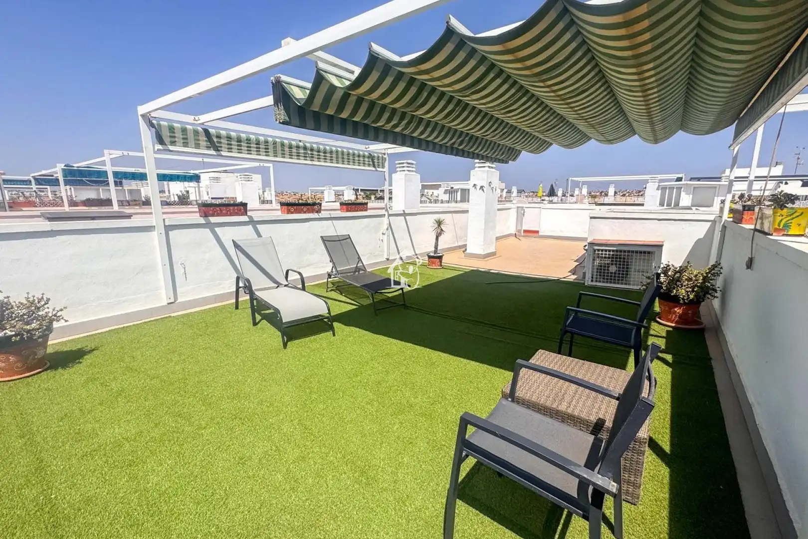 Terrasse von Wohnungen zur Miete in Orihuela mit Klimaanlage, Terrasse und Schwimmbad