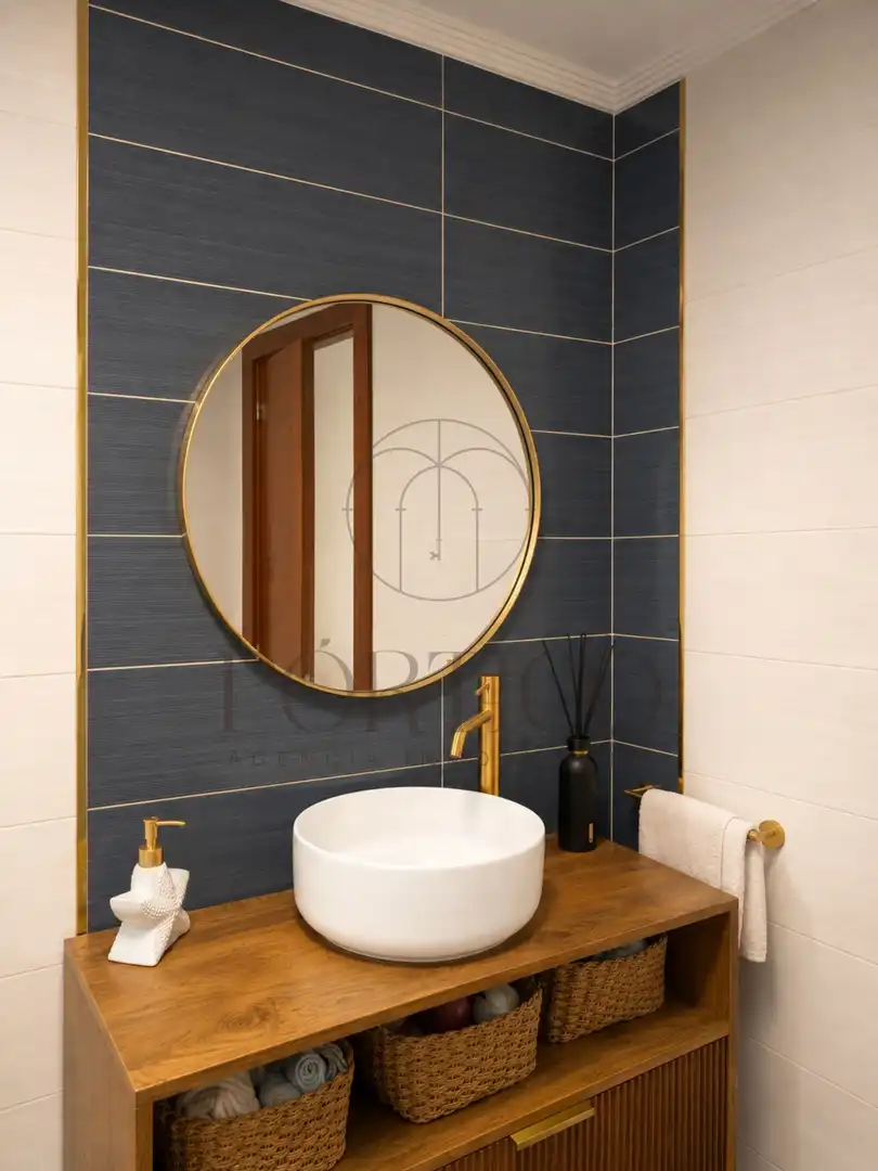 Baño de Apartamento en venta en Vigo  con Calefacción, Trastero y Amueblado