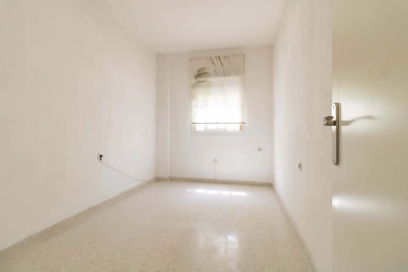 Bedroom of Flat for sale in Sevilla  with Air Conditioner and Storage room