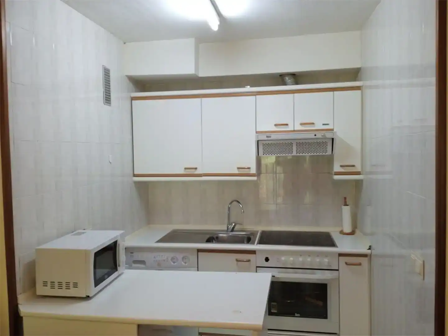 Cocina de Piso de alquiler en Canfranc con Parquet, Trastero y Amueblado