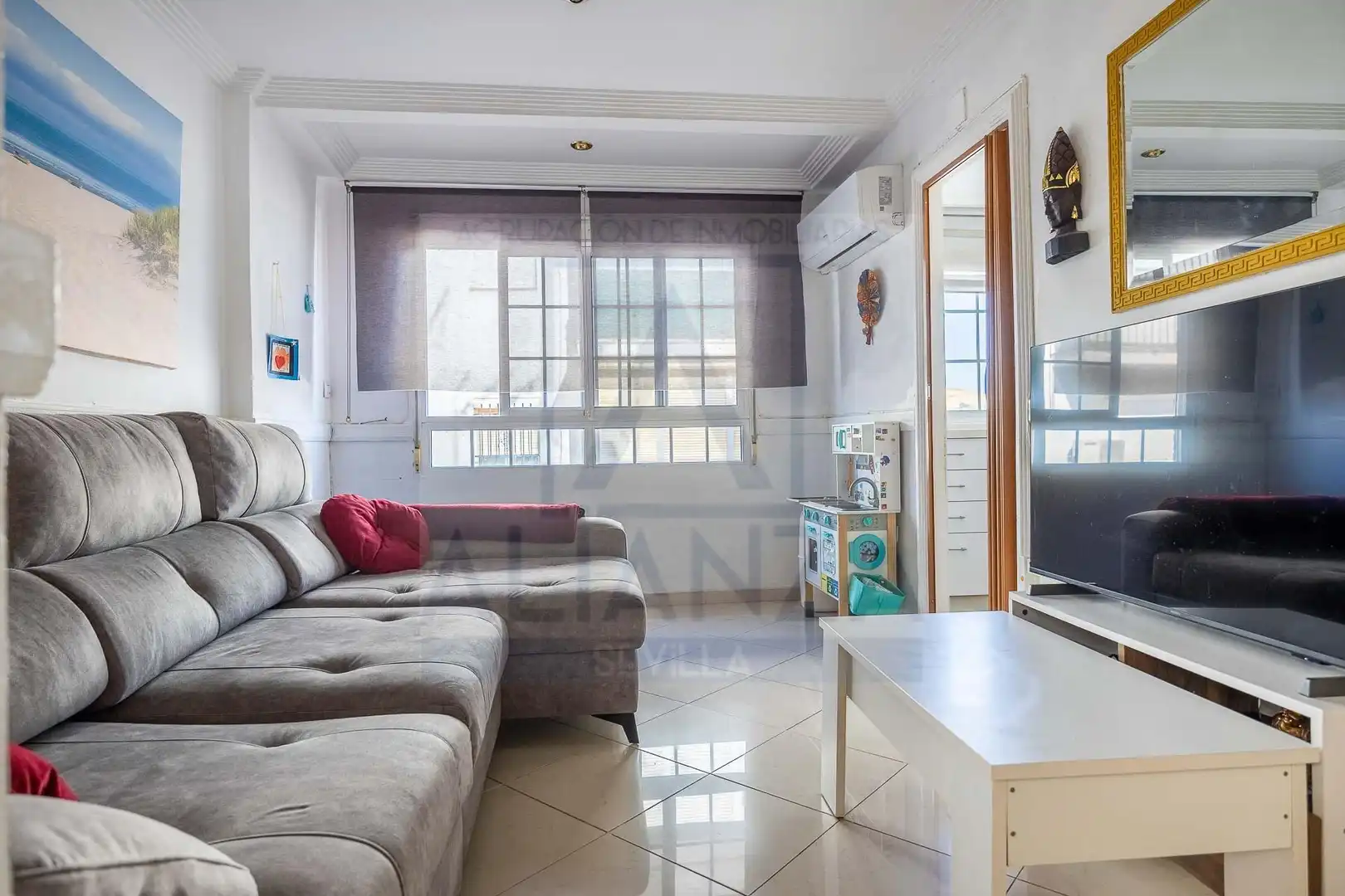 Living room of Flat for sale in Camas  with Air Conditioner