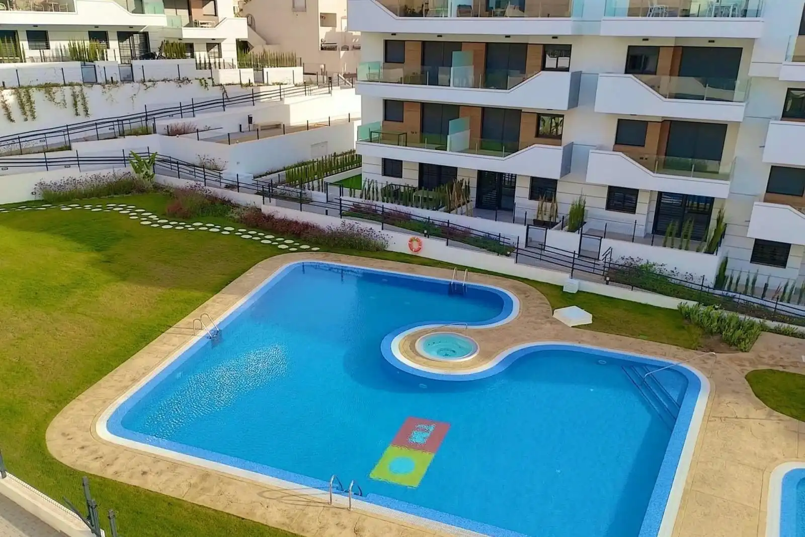 Schwimmbecken von Wohnungen zum Verkauf in Orihuela mit Terrasse und Gemeinschaftspool