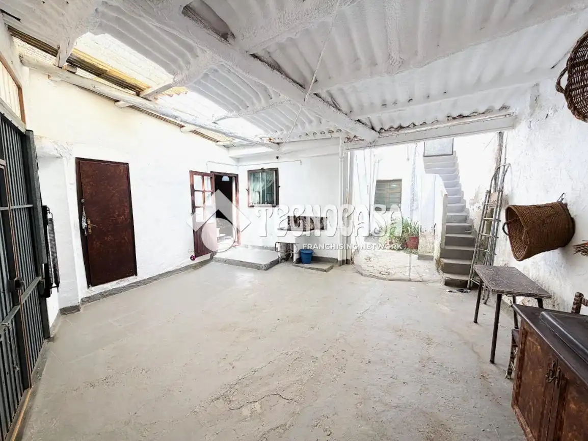 Casa adosada en venta en Campillo de Altobuey con Calefacción, Jardín privado y Terraza
