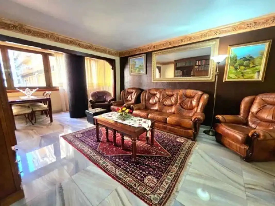 Apartamento con ascensor en venta en Centro, imagen 4