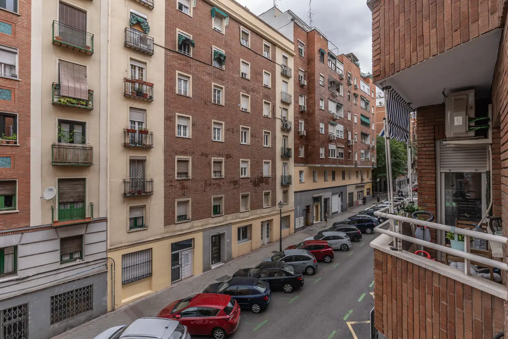 Exterior view of Flat for sale in Madrid  with Heating