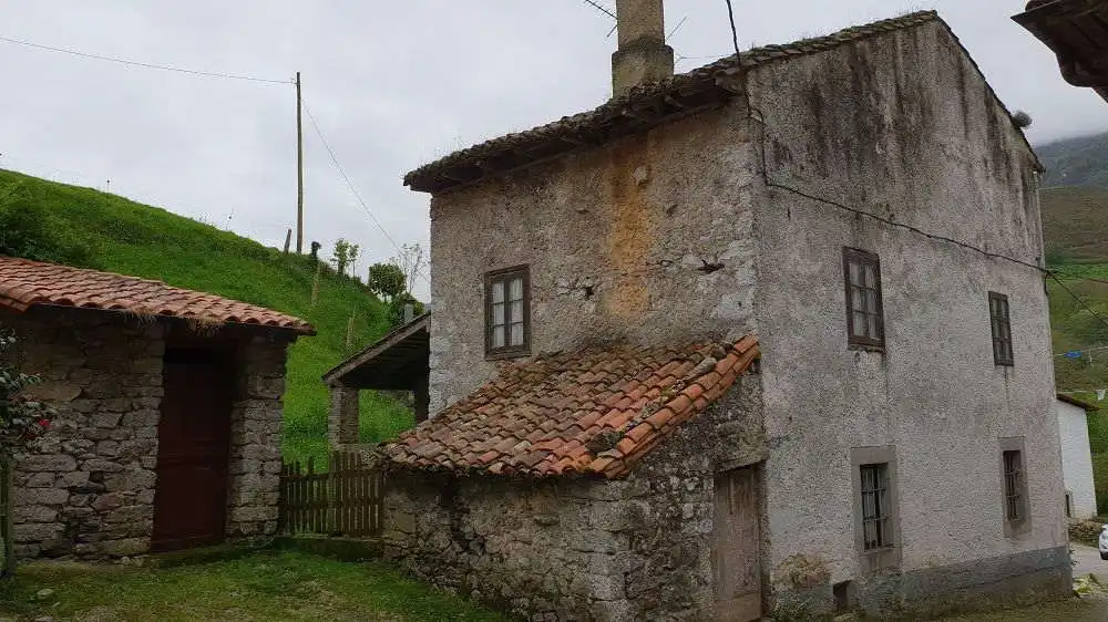 Casa o xalet en venda a Purón, Cué - San Roque - Andrín