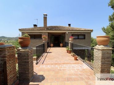 House with pool to rent in Riba-roja de Túria