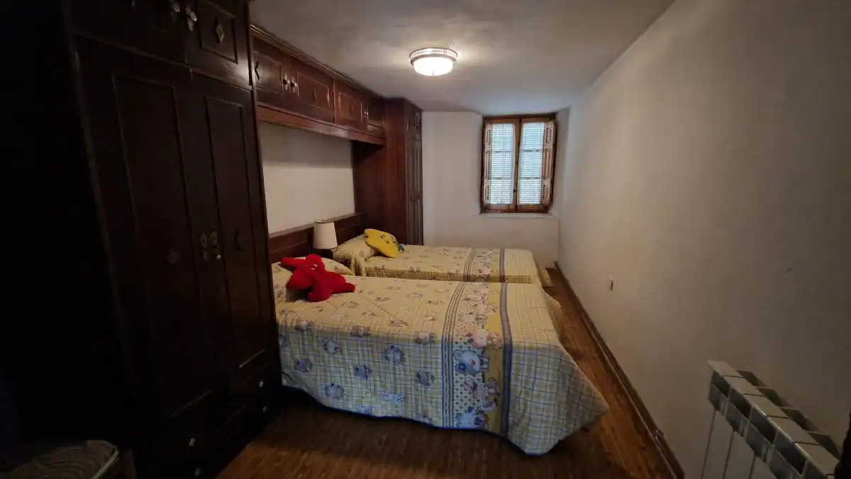 Dormitori de Casa o xalet en venda en Santovenia de la Valdoncina amb Calefacció, Terrassa i Traster