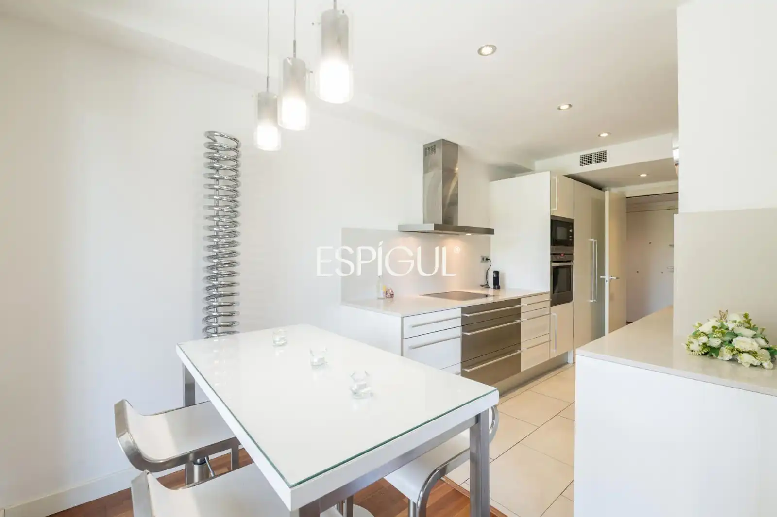 Kitchen of Flat for sale in Sant Cugat del Vallès  with Air Conditioner, Heating and Parquet flooring