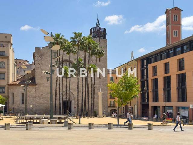 Local comercial en Alquiler en Centre - Barri Vell