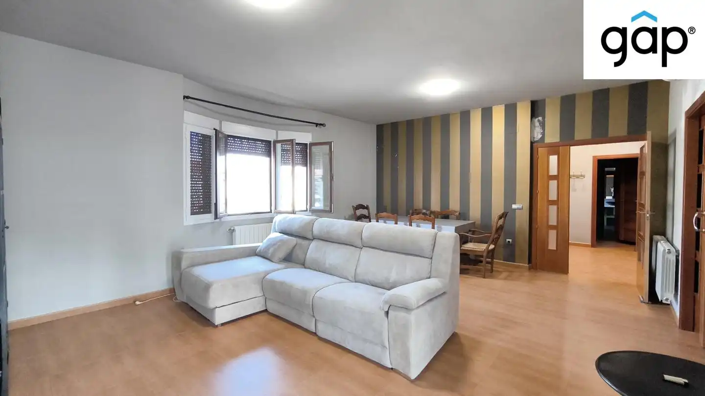 Sala de estar de Casa o chalet en venta en Horcajo de Santiago con Aire acondicionado, Calefacción y Amueblado