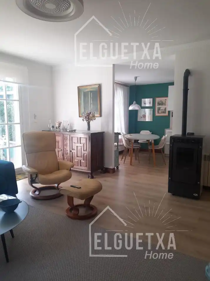 Comedor de Casa adosada en venta en Plentzia con Calefacción, Jardín privado y Terraza