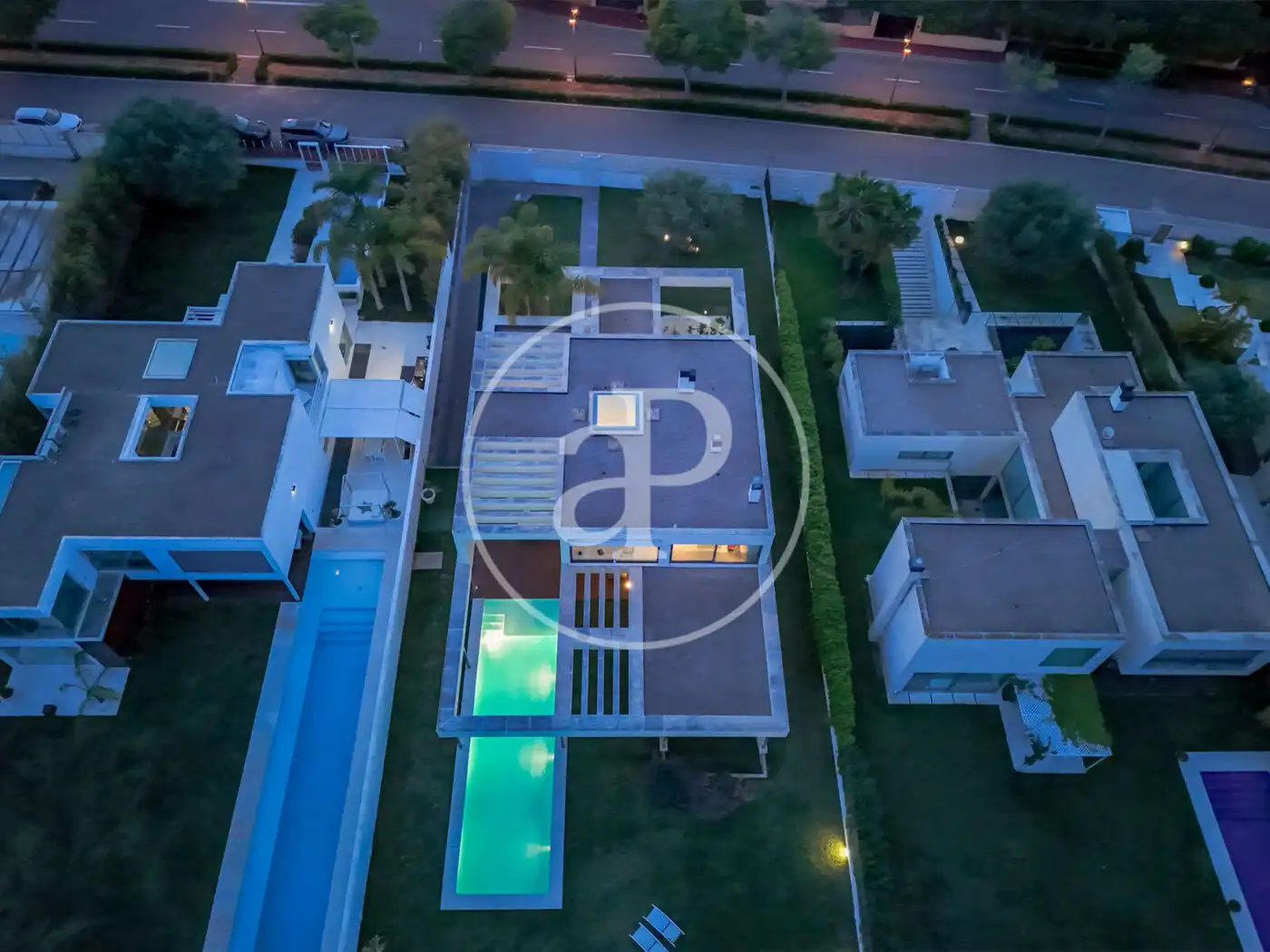 Vista exterior de Casa o xalet en venda en Bétera amb Aire condicionat, Calefacció i Jardí privat