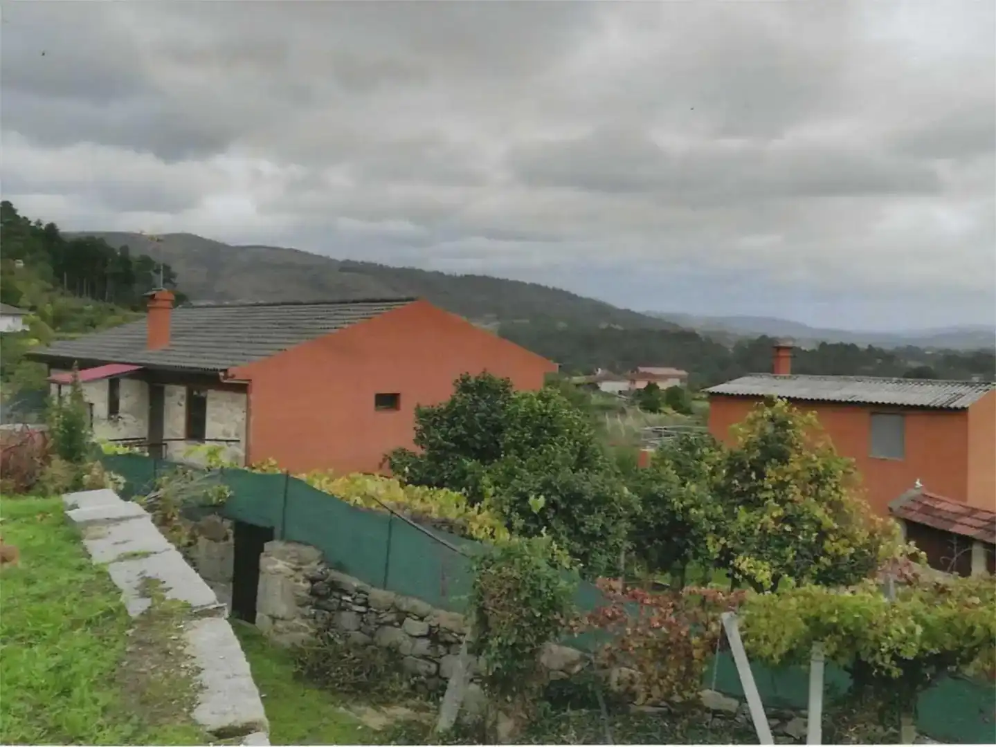 Piso en venta en Arbo con Jardín privado y Amueblado