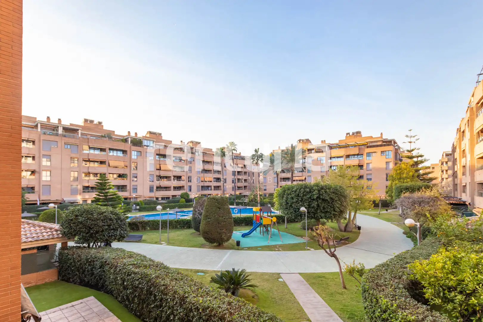 Vista exterior de Piso en venta en Valencia con Aire acondicionado, Calefacción y Jardín privado
