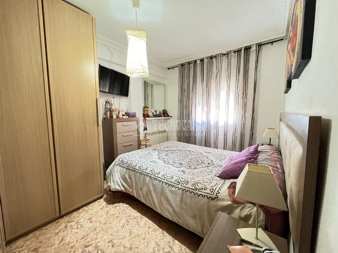 Habitación de Piso en venta en Alcalá de Henares con Calefacción y Balcón