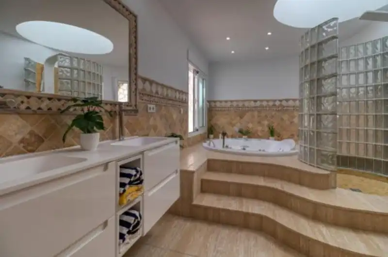 Casa amb piscina en venda a Marbella Centro, imagen 12