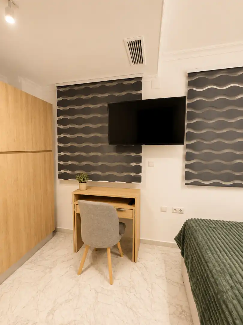 Bedroom of Study for share in Sevilla  with Air Conditioner, Heating and Furnished