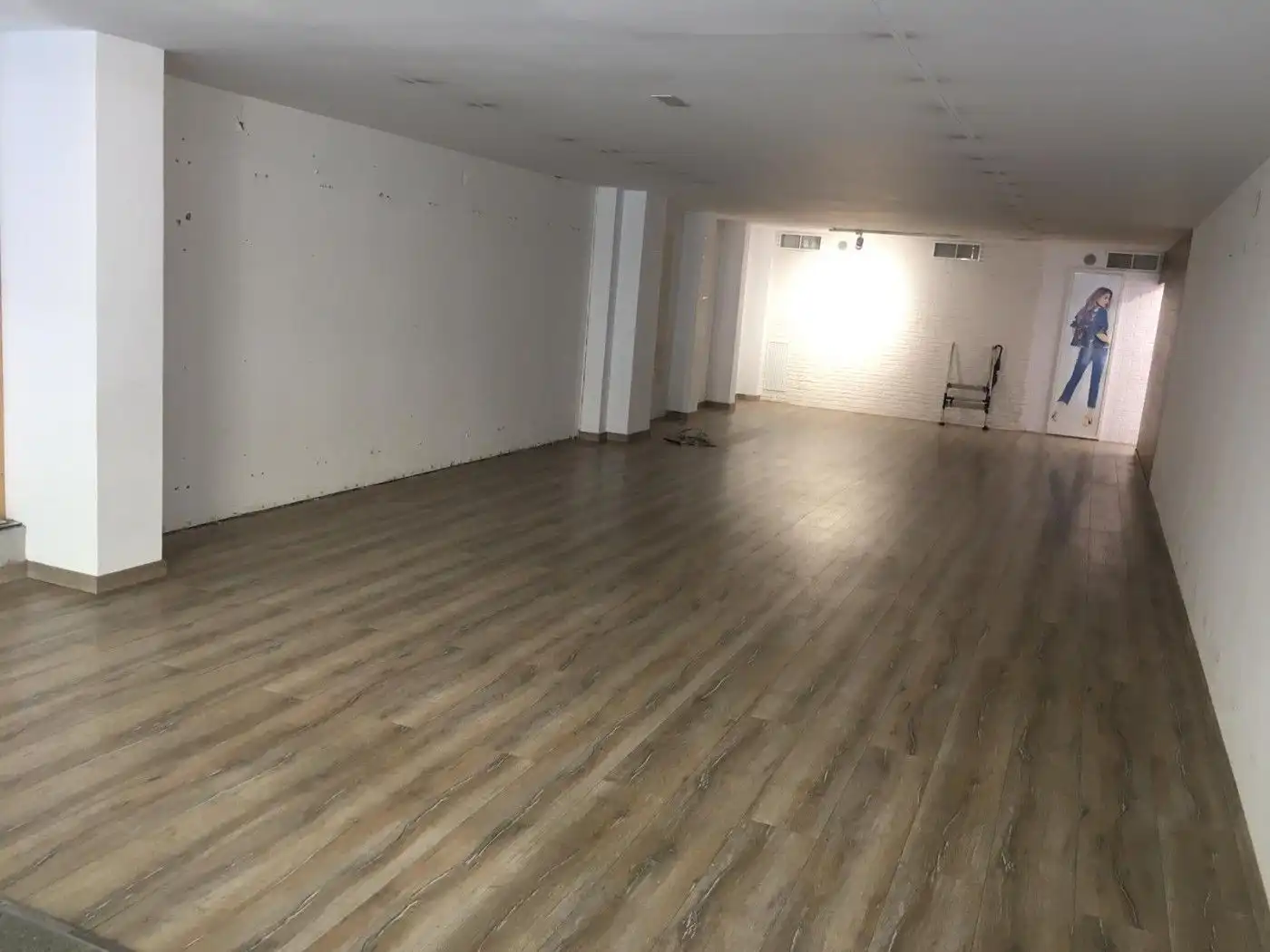 Local comercial en alquiler en Carrer de Camprodon, imagen 3