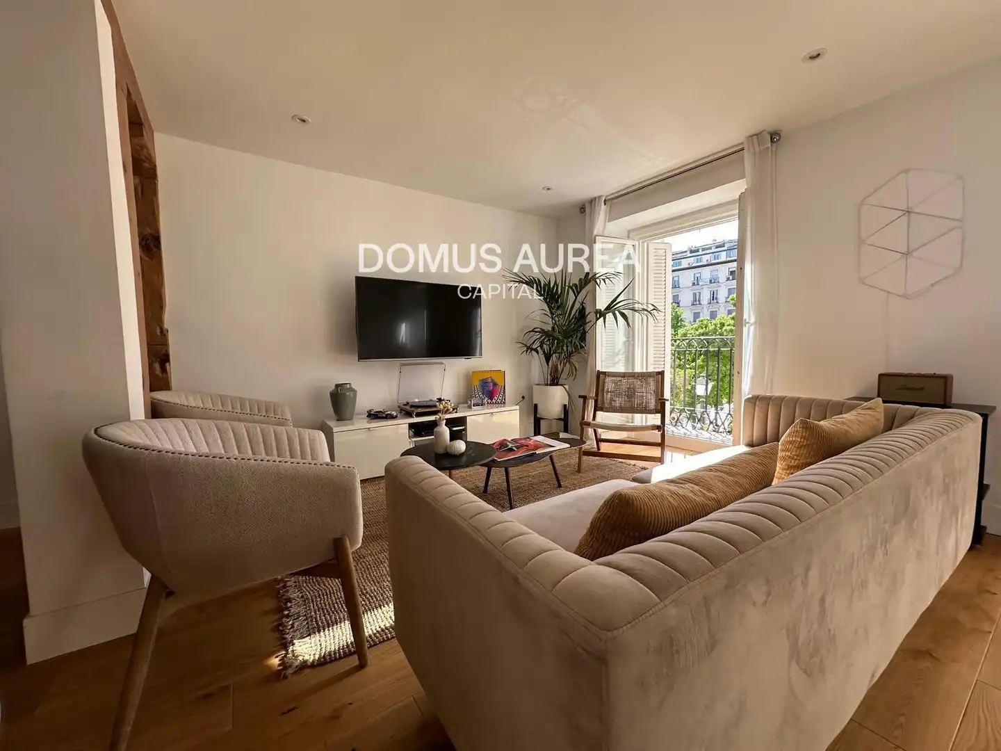 Piso con terraza en venta en Pedro Zerolo