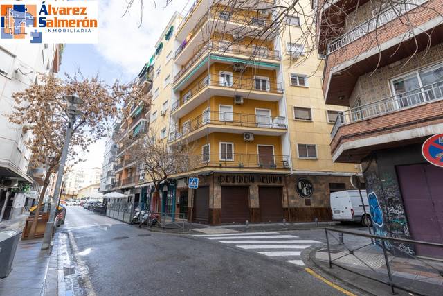 Piso en Venta en Calle PINTOR LOPEZ MEZQUITA en Camino de Ronda