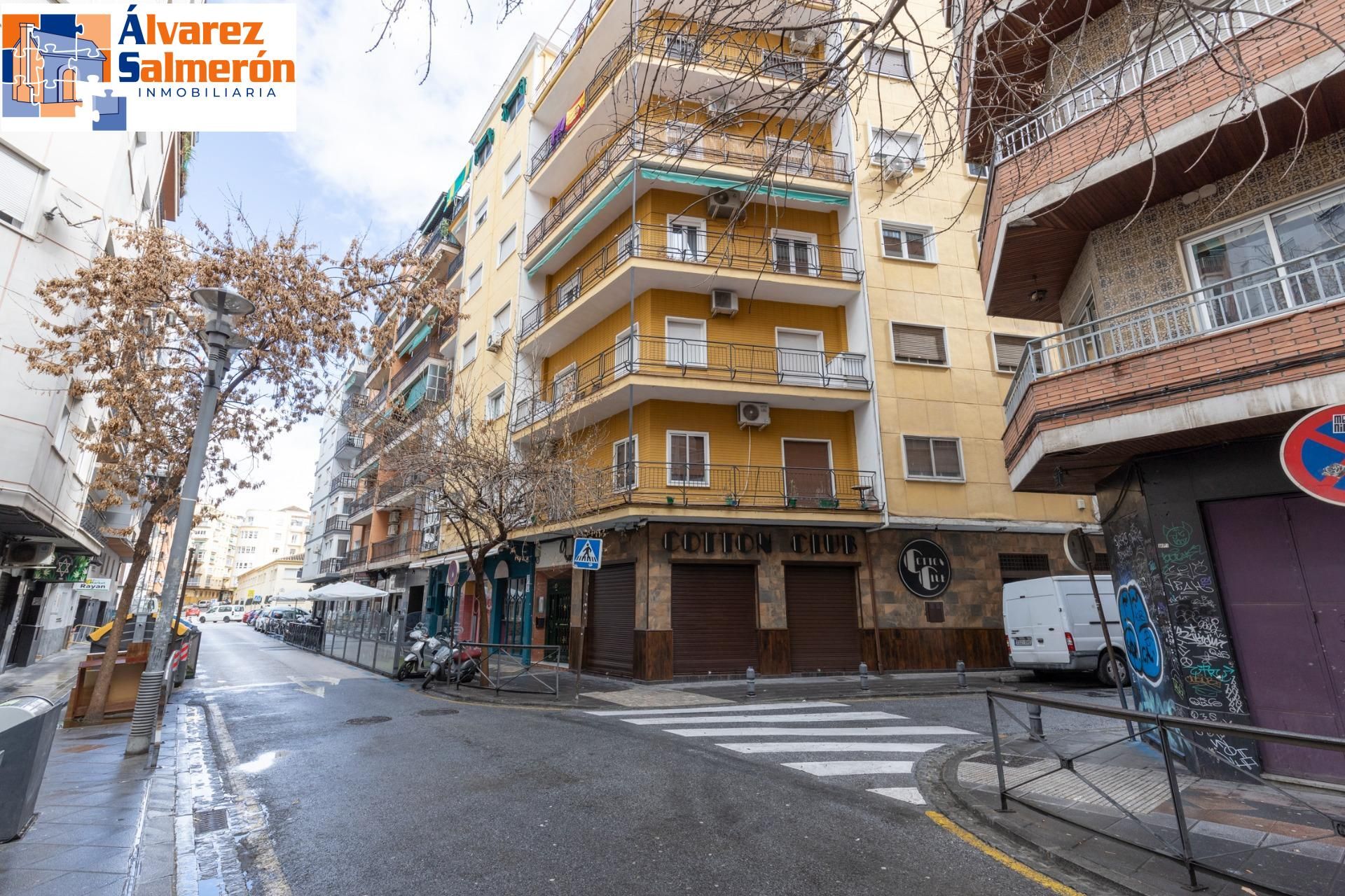 Exterior view of Flat for sale in  Granada Capital  with Parquet flooring