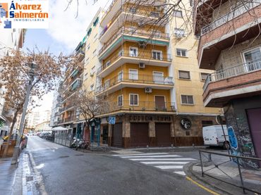 Pis amb ascensor en venda a Calle PINTOR LOPEZ MEZQUITA