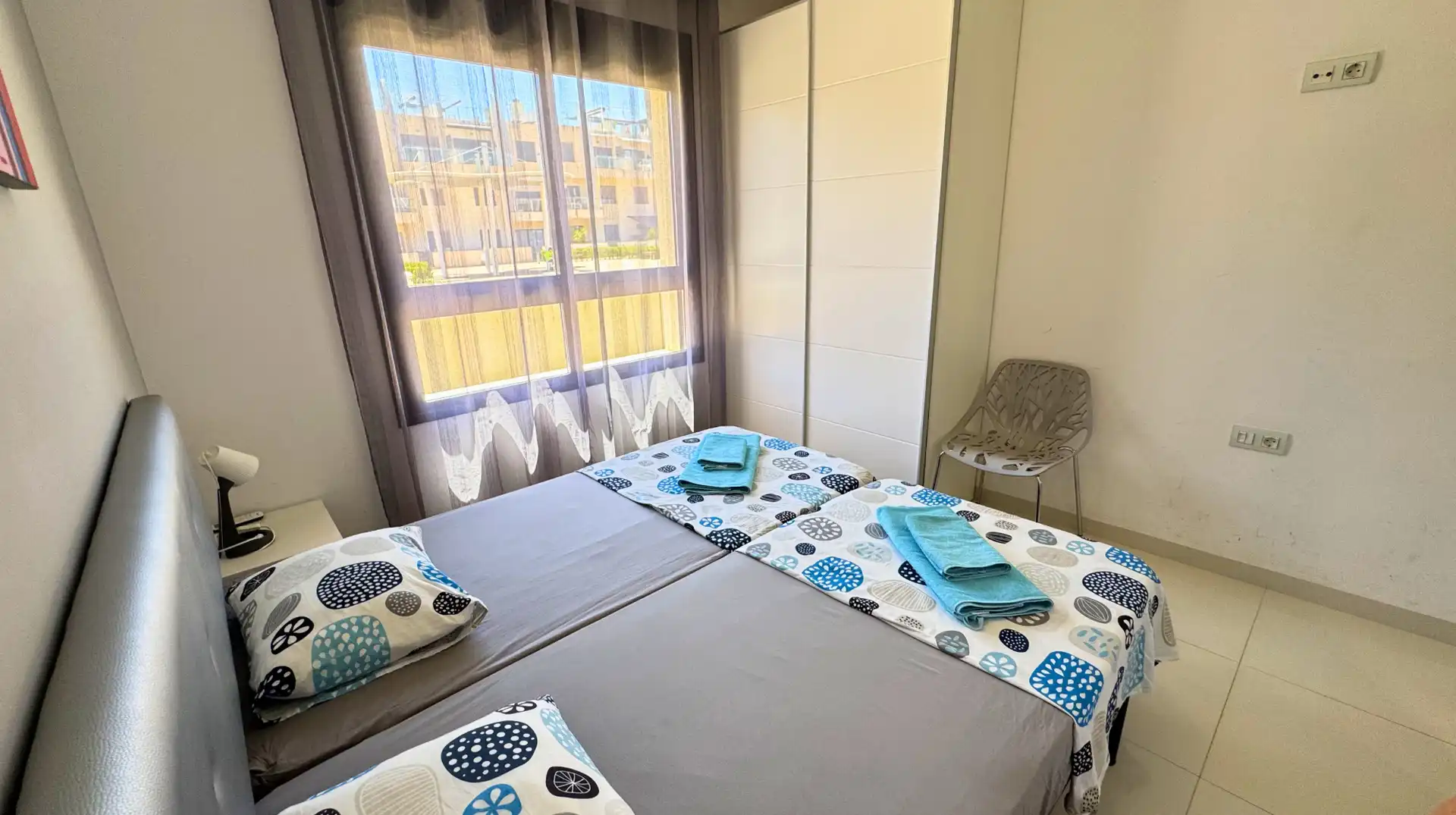 Habitación de Planta baja en venta en Pilar de la Horadada con Aire acondicionado, Terraza y Piscina