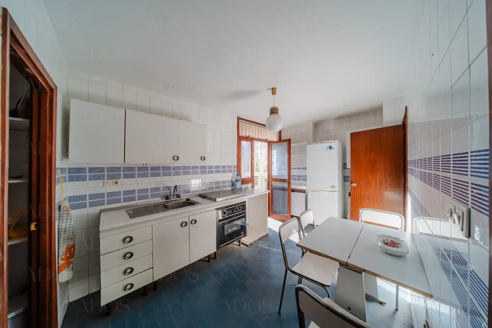 Kitchen of Flat for sale in Roquetas de Mar  with Terrace, Storage room and Balcony