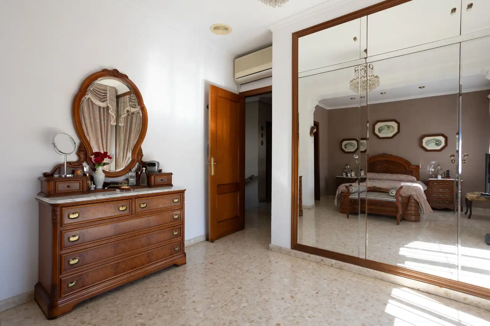 Detached homes for sale in El Brillante -El Naranjo - El Tablero