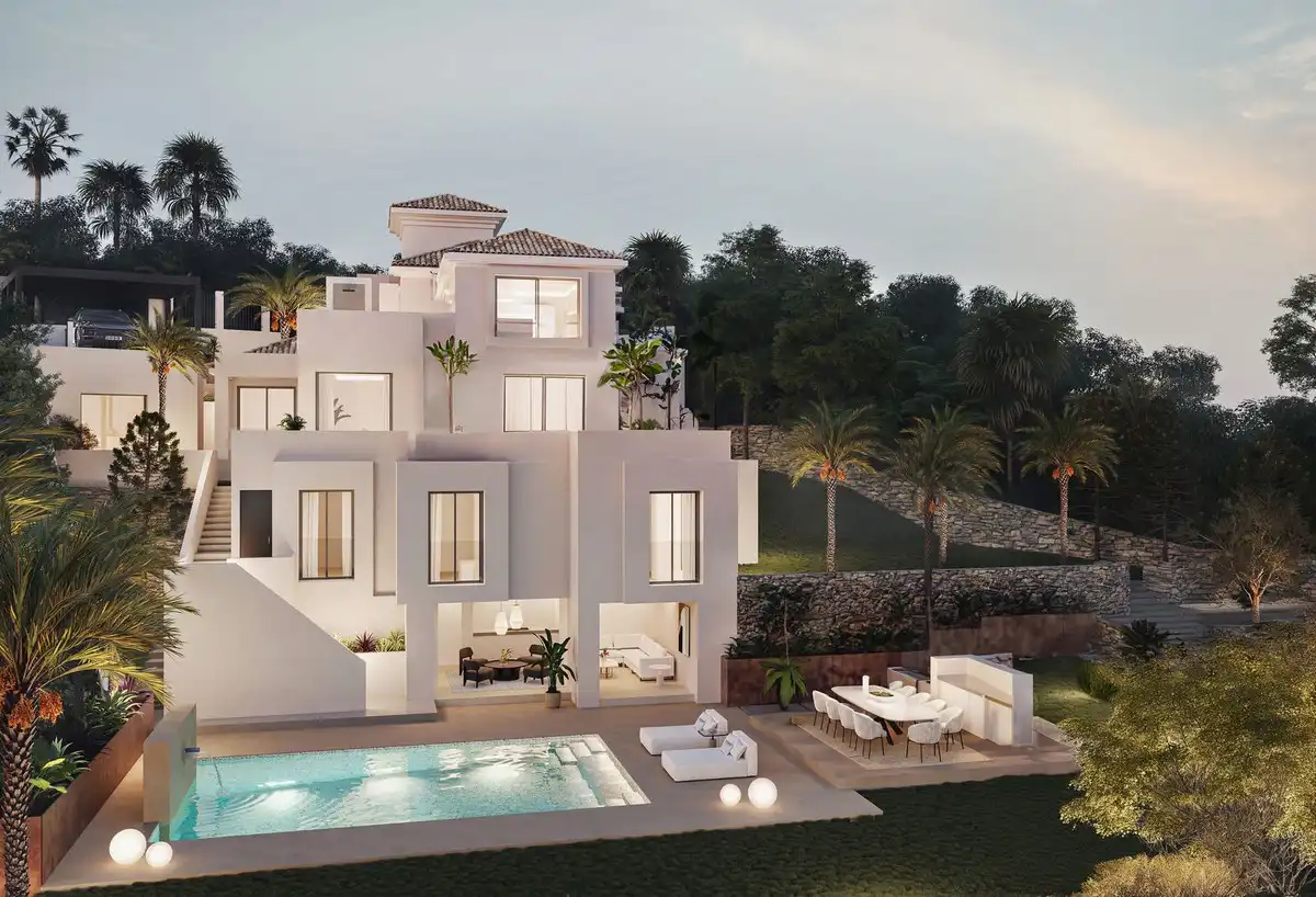 Chalet con piscina en venta en Nueva Andalucía