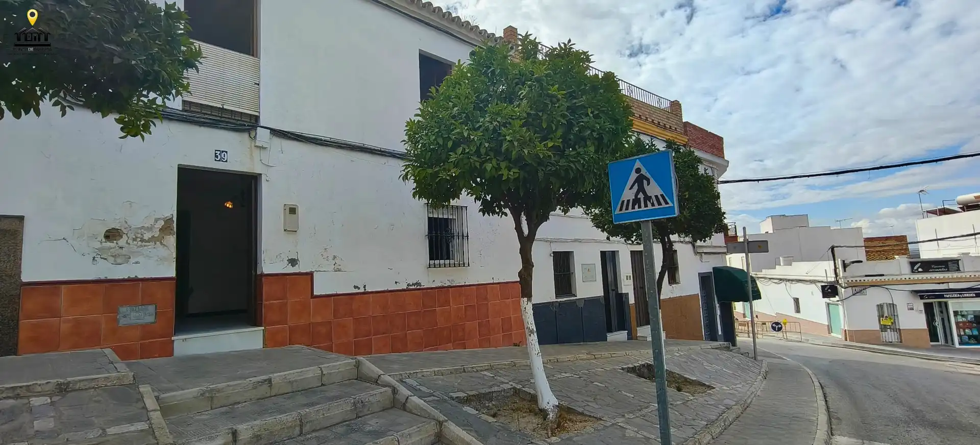 Casa amb terrassa en venda a Calle Salvador Allende 17