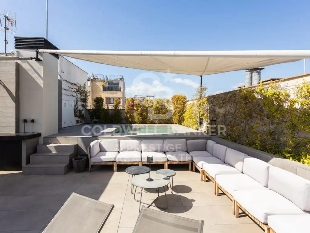 Terrasse von Dachboden zum Verkauf in  Barcelona Capital mit Klimaanlage, Terrasse und Schwimmbad