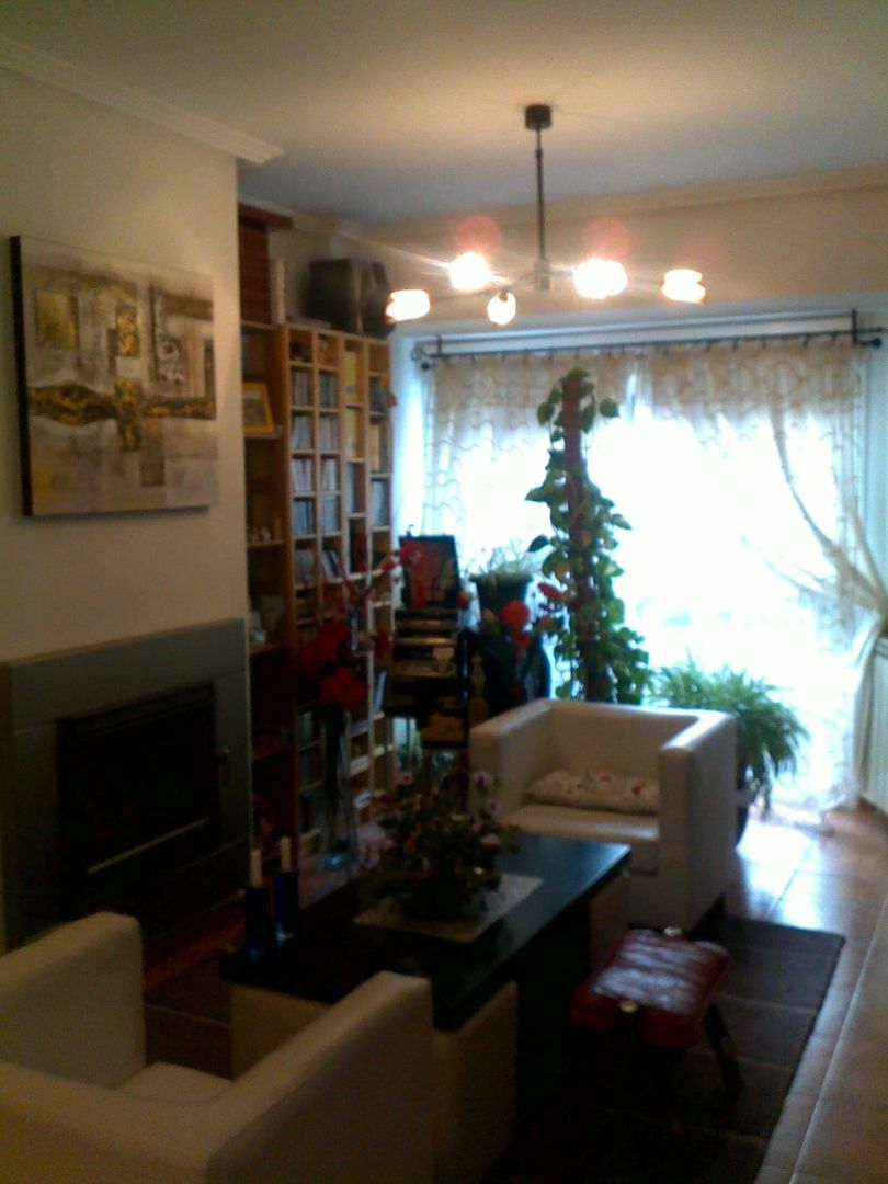 Living room of Single-family semi-detached for sale in Aldeamayor de San Martín  with Heating, Private garden and Parquet flooring