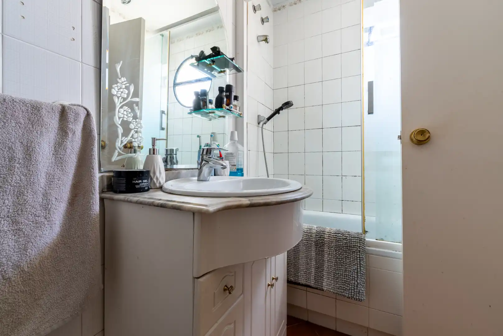 Bathroom of Detached homes for sale in Montequinto  with Air Conditioner, Heating and Parquet flooring
