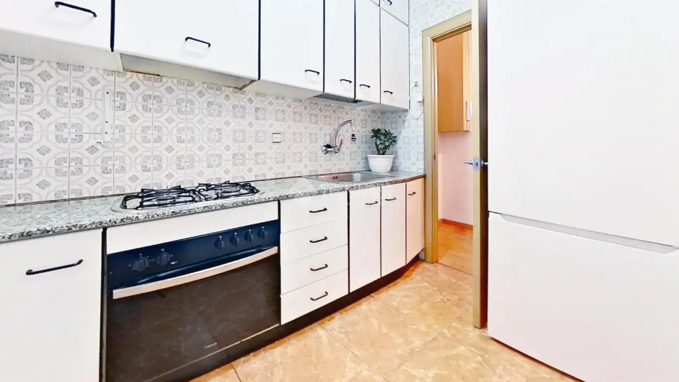 Cocina de Piso en venta en Barcelona con Calefacción y Parquet