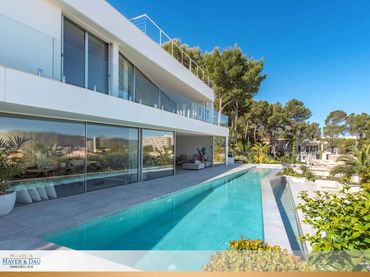 Casa con balcón en venta en Cala Vinyes
