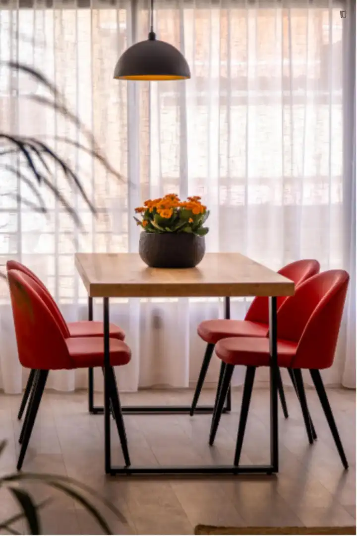 Menjador de Apartament de lloguer en Málaga amb Aire condicionat, Moblat i Forn